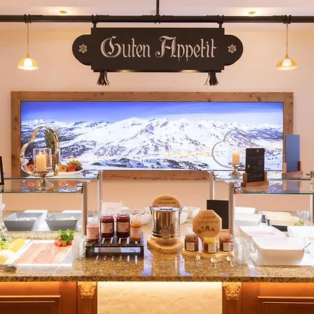 Otel Superior Edelweiss 4*