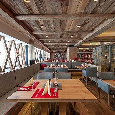 Superior Edelweiss オーバータウエルン